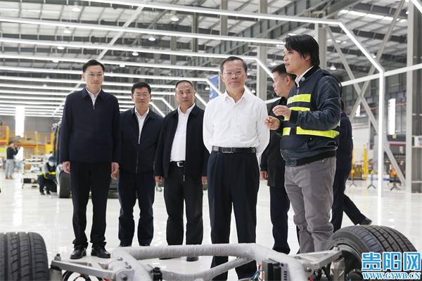 胡忠雄：牢固樹立產(chǎn)業(yè)鏈思維 全力推動(dòng)工業(yè)產(chǎn)業(yè)高質(zhì)量發(fā)展