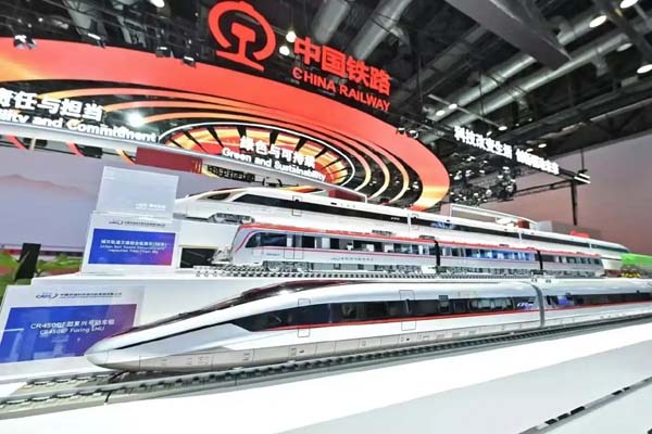 中國將實現(xiàn)時速400公里高鐵商業(yè)化運營