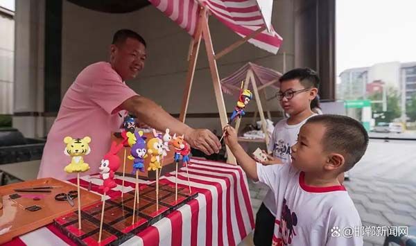 雄安新區(qū)：非遺市集童趣濃